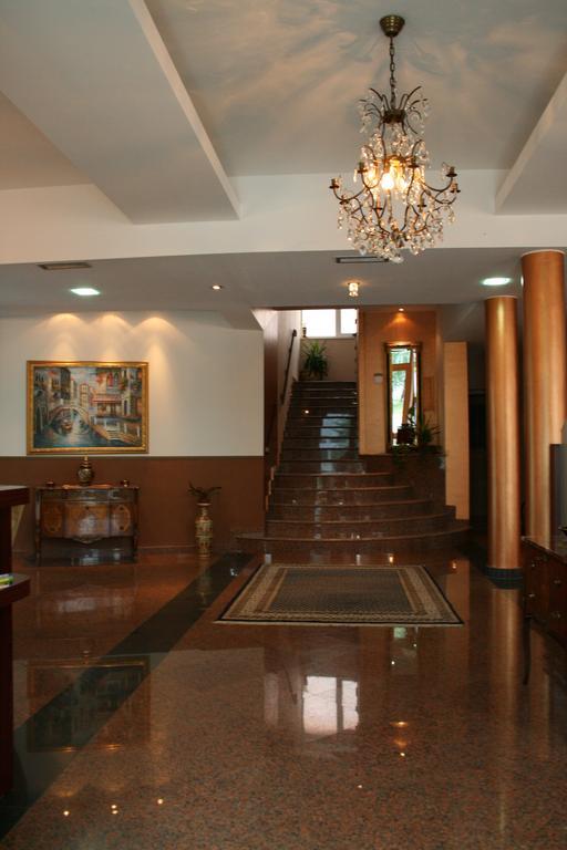Hotel Octagon Σαράγεβο Εξωτερικό φωτογραφία