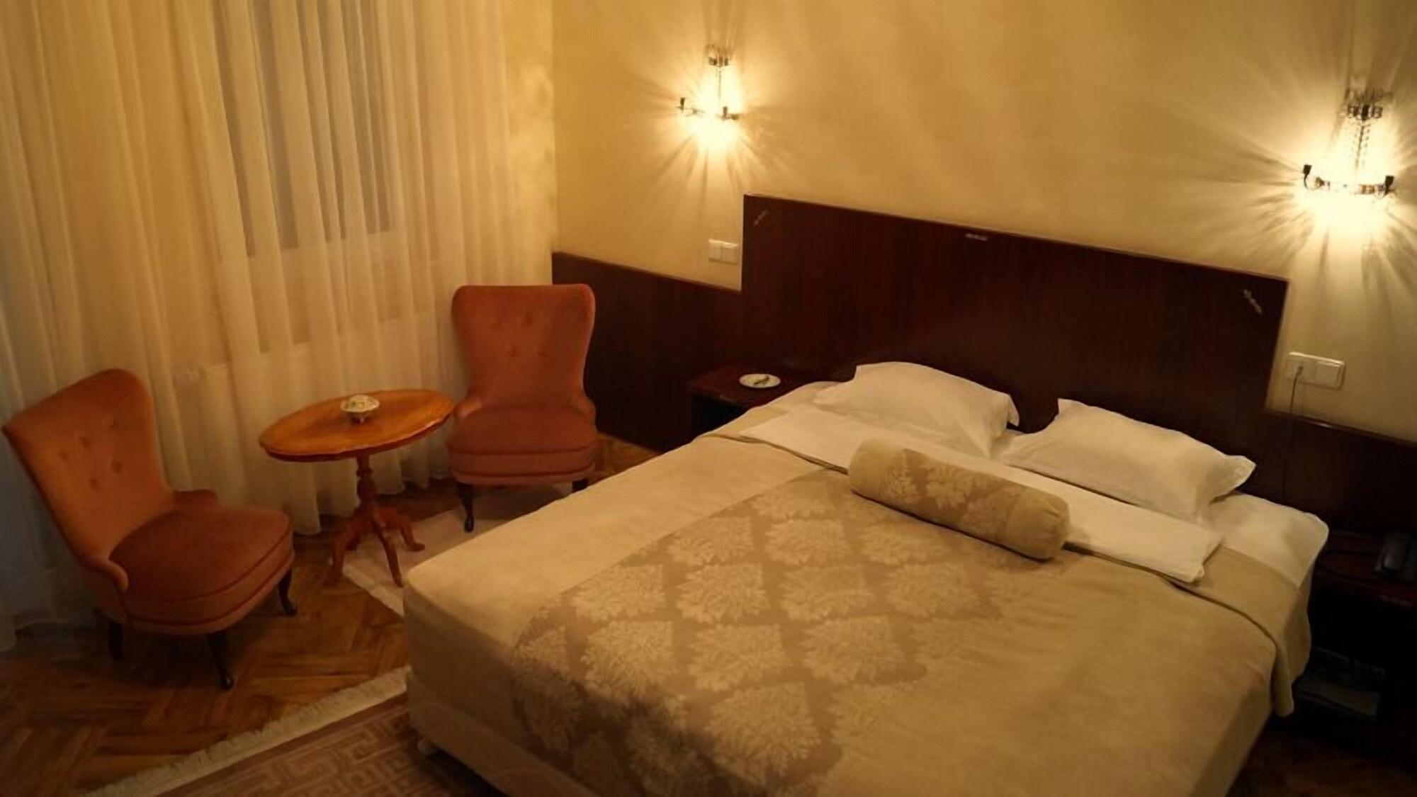 Hotel Octagon Σαράγεβο Εξωτερικό φωτογραφία