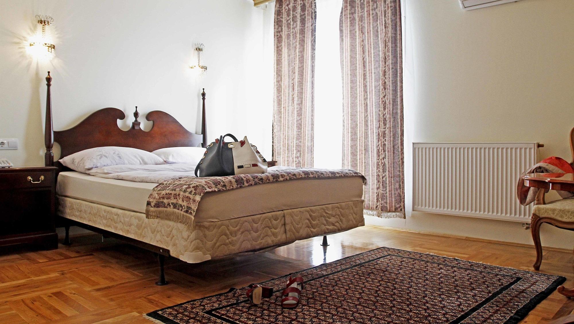 Hotel Octagon Σαράγεβο Εξωτερικό φωτογραφία