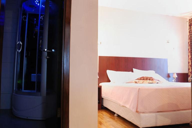Hotel Octagon Σαράγεβο Εξωτερικό φωτογραφία